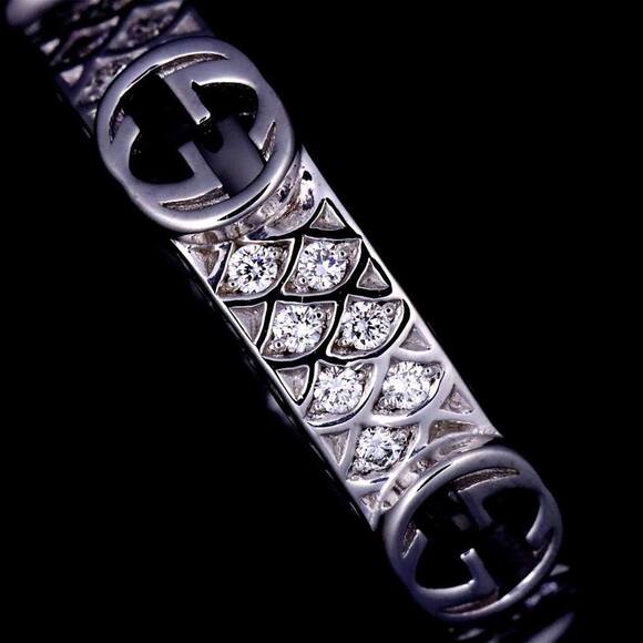GUCCI White Gold Diamond Ring - Picture 7 of 9